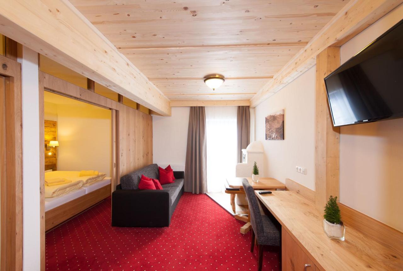 Grossarler Panorama Stube Hotel ภายนอก รูปภาพ